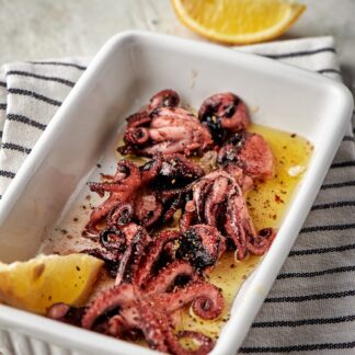 бебі восьминіг купити, восьминіг заморожений Німеччина, Octopus vulgaris, морепродукти доставка Німеччина, бебі восьминіг FAO 51, CAPIBARA морепродукти